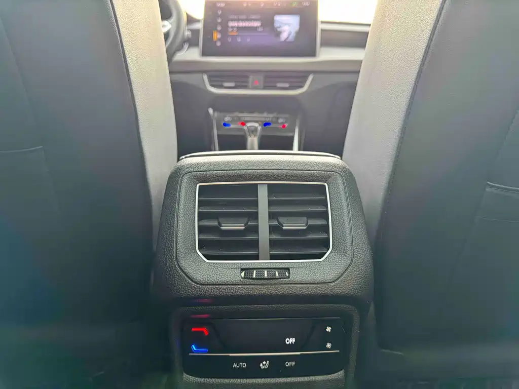 Volkswagen Tayron 2023 280TSI FWD Luxury Plus Advanced Edition 2022 - thumbnail 18