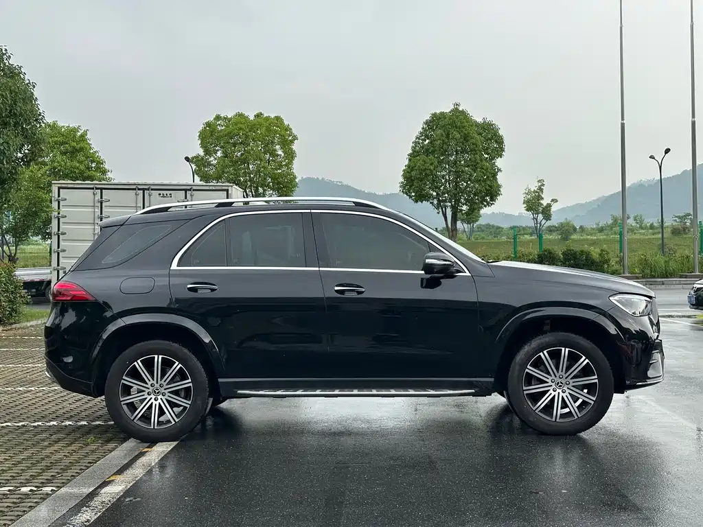 Mercedes-Benz Mercedes-Benz GLE 350 4MATIC 2024 - thumbnail 4
