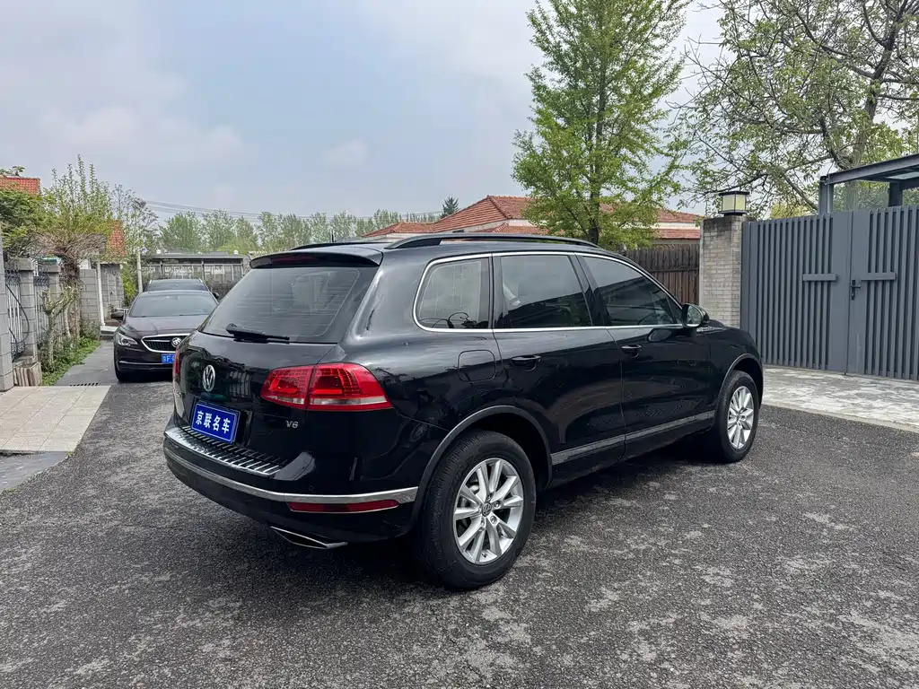 Volkswagen Volkswagen Touareg 2017 3.0 TSI Offroad Edition 2017 - thumbnail 14
