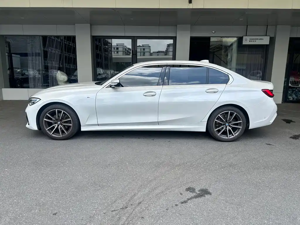 BMW BMW 3 Series 2020 320Li M Sport Package 2020 - thumbnail 3