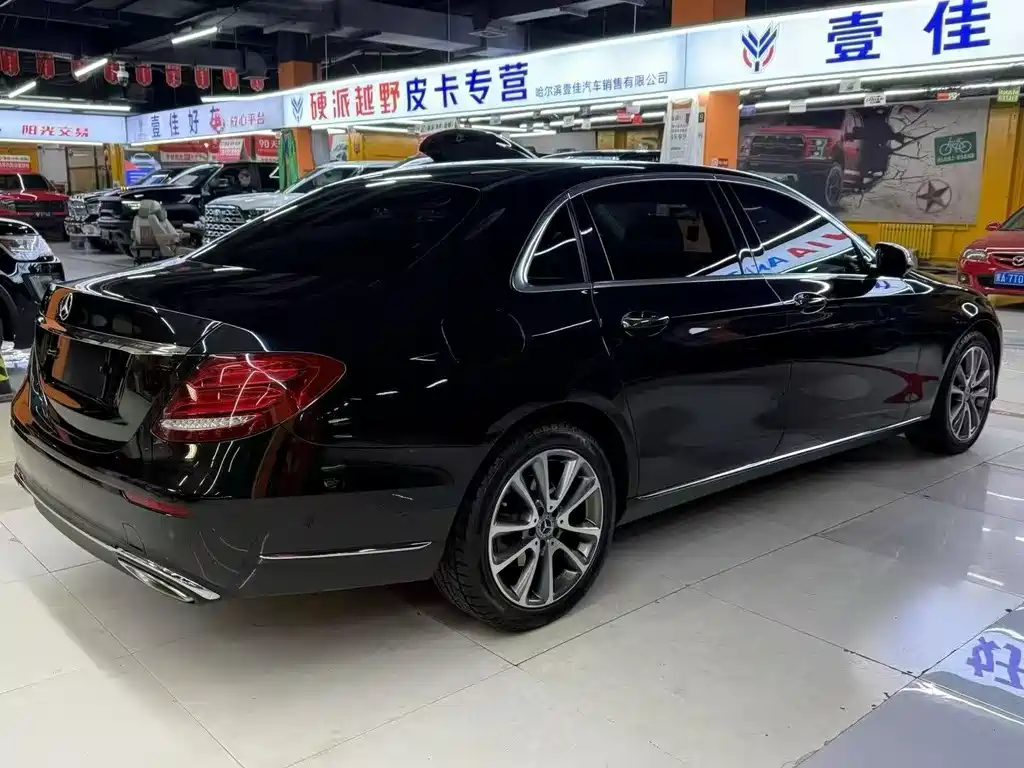 Mercedes-Benz Mercedes-Benz E-Class 2018 E 200 L 4MATIC 2018 - thumbnail 4