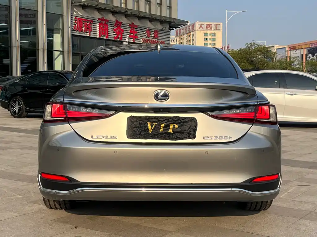 Lexus Lexus ES 2022 300h Premium Edition 2022 - thumbnail 20