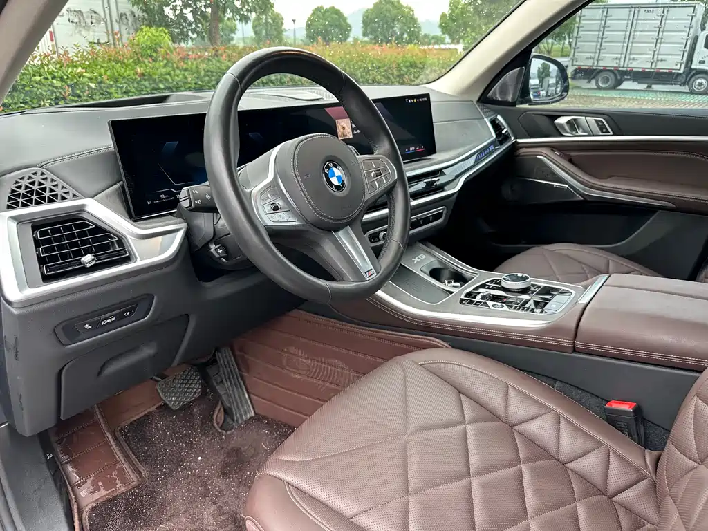 BMW BMW X5 2025 xDrive 30Li M Sport Night Edition 2025 - thumbnail 6