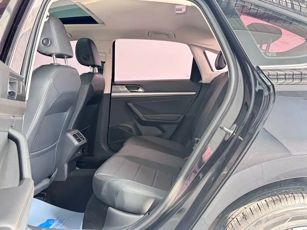 Volkswagen Volkswagen Lavida 2022 1.5L Automatic Comfort Edition 2022 - thumbnail 10