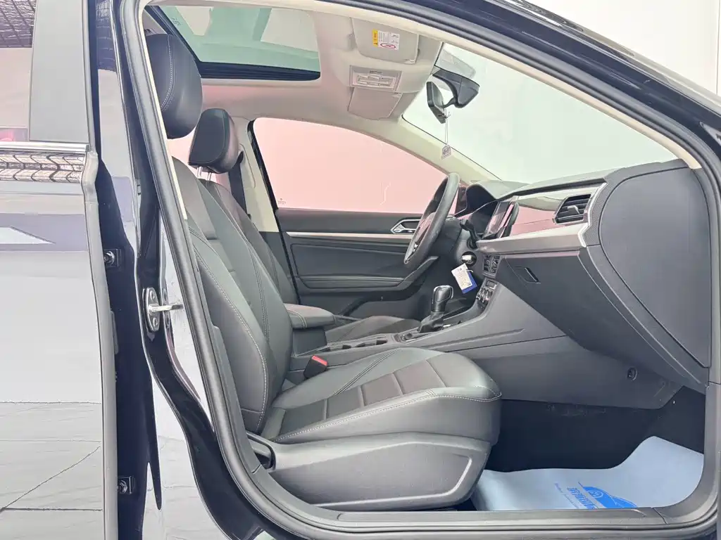 Volkswagen Volkswagen Lavida 2022 1.5L Automatic Comfort Edition 2022 - thumbnail 11