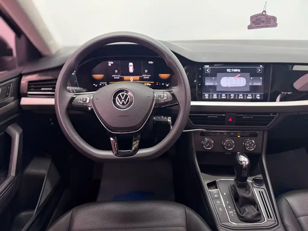 Volkswagen Volkswagen Lavida 2022 1.5L Automatic Comfort Edition 2022 - thumbnail 13