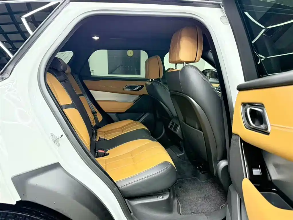 Land Rover Range Rover Velar 2023 250PS Black Edition 2022 - thumbnail 6