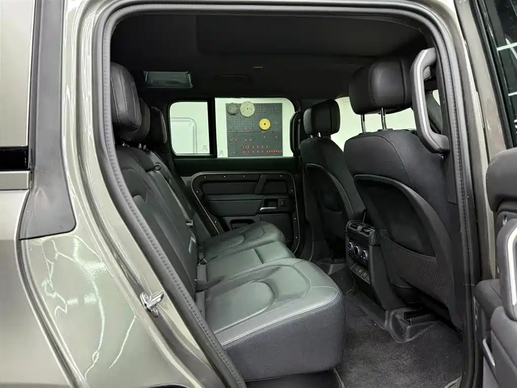 Land Rover Land Rover Defender 2025 110 3.0T P400 X 2024 - thumbnail 7