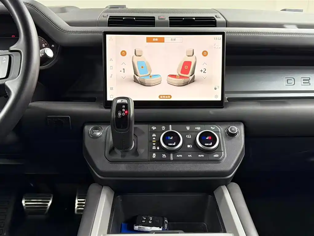 Land Rover Land Rover Defender 2025 110 3.0T P400 X 2024 - thumbnail 10