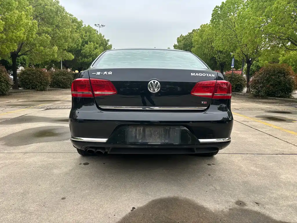 Volkswagen Magotan 2015 Facelift 1.8TSI Prestige 2015 - thumbnail 5