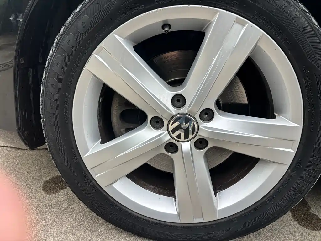 Volkswagen Magotan 2015 Facelift 1.8TSI Prestige 2015 - thumbnail 12