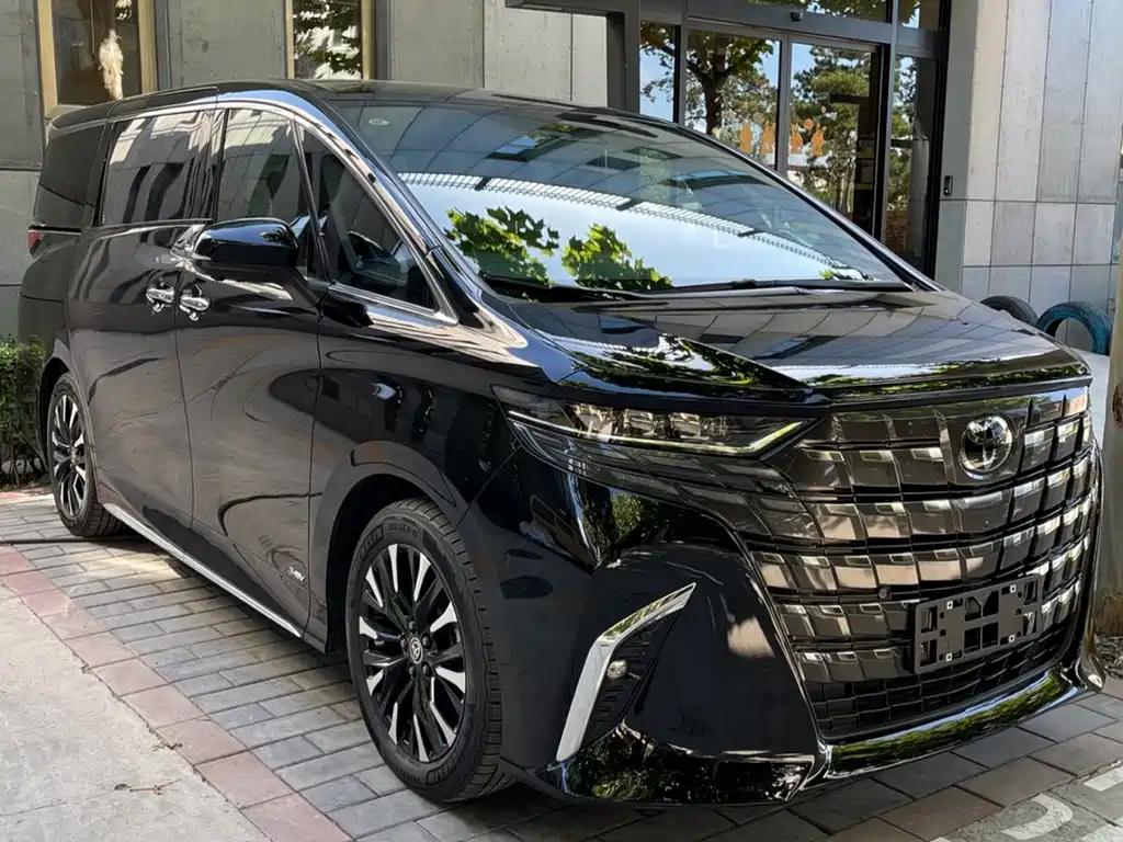 Toyota Alphard 2025 Hybrid 2.5L Premium Gold Edition 2026 - thumbnail 3