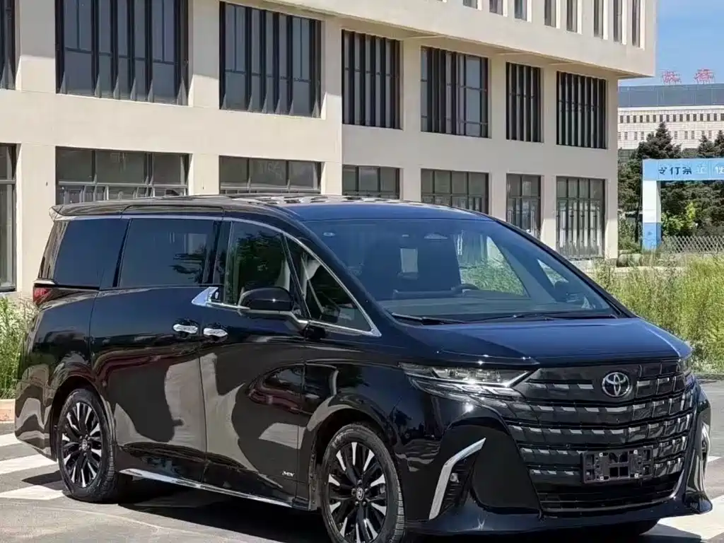 Toyota Alphard 2025 Hybrid 2.5L Premium Gold Edition 2026 - thumbnail 4