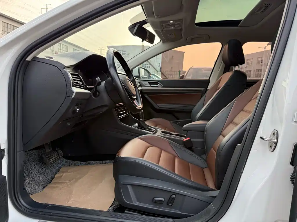 Volkswagen Lavida 2022 280TSI DSG Luxury Edition 2022 - thumbnail 10