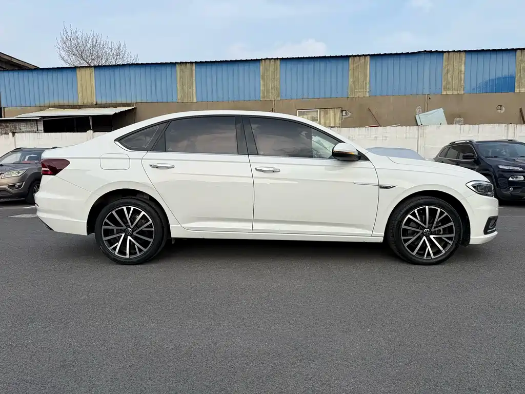 Volkswagen Lavida 2022 280TSI DSG Luxury Edition 2022 - thumbnail 15