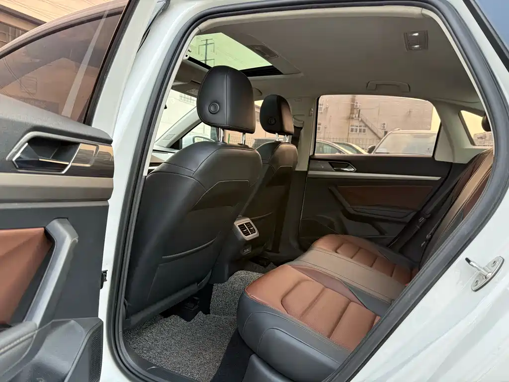 Volkswagen Lavida 2022 280TSI DSG Luxury Edition 2022 - thumbnail 16