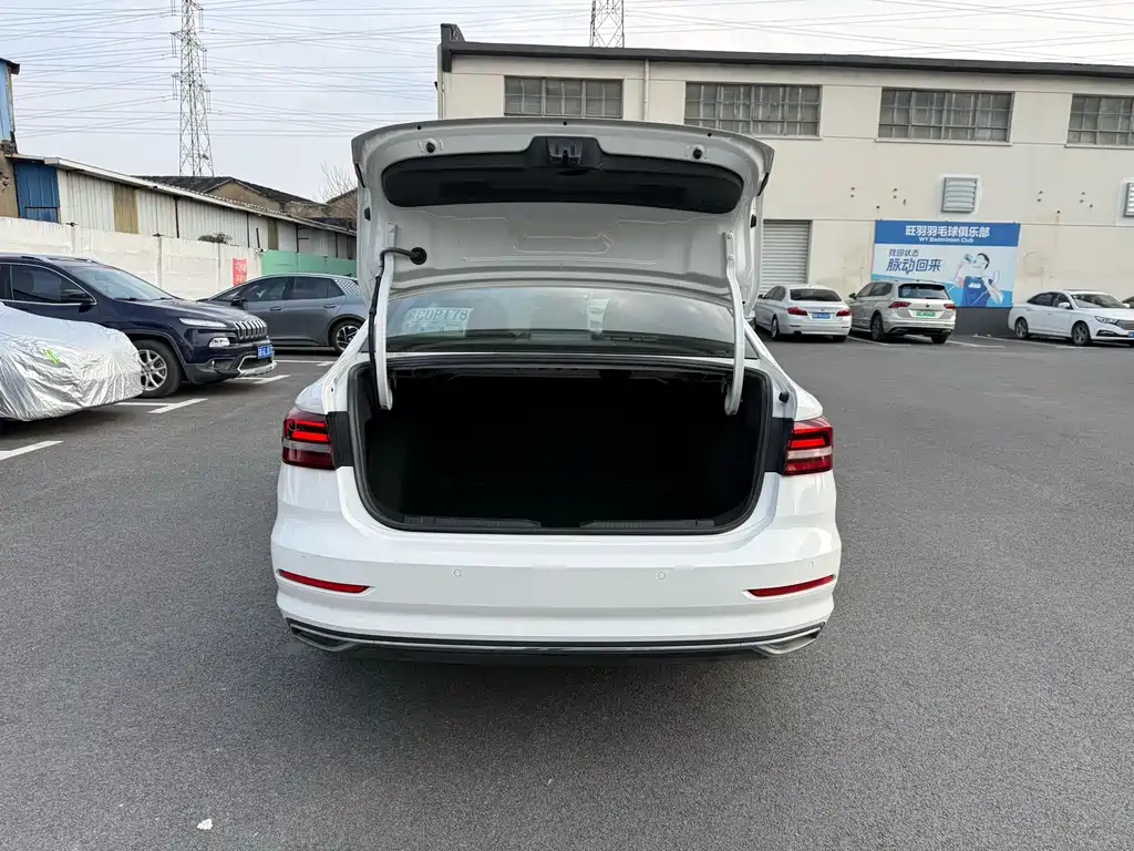 Volkswagen Lavida 2022 280TSI DSG Luxury Edition 2022 - thumbnail 19