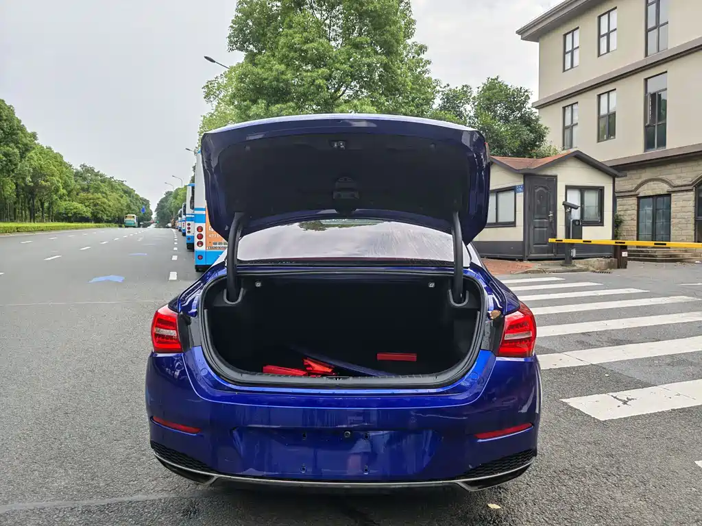 Hongqi Hongqi H5 2019 30TD Lingdong Edition 2019 - thumbnail 14