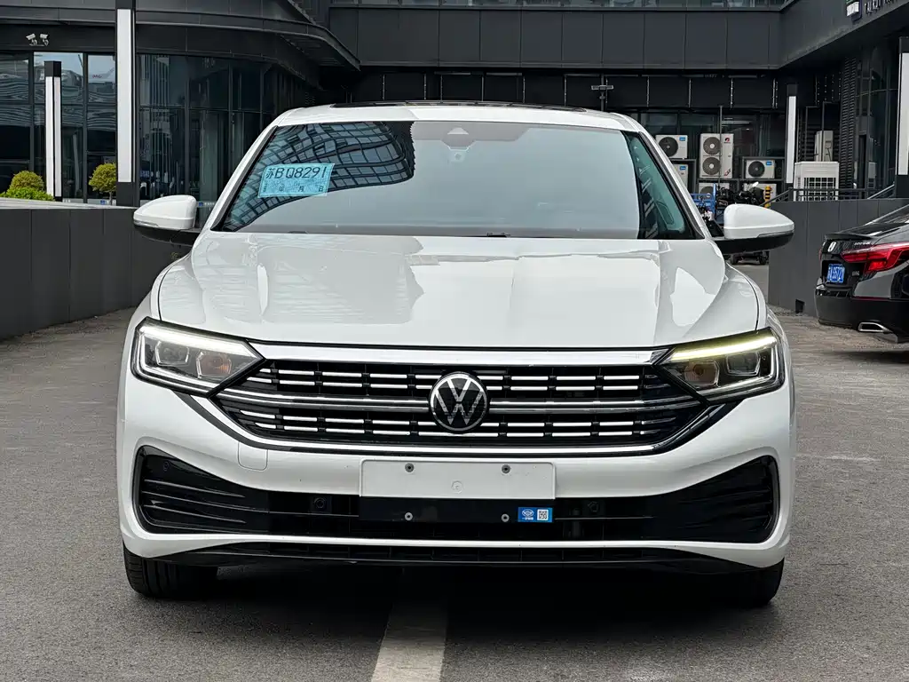 Volkswagen Volkswagen Sagitar 2024 300TSI DSG Beyond Edition 2025 - thumbnail 2