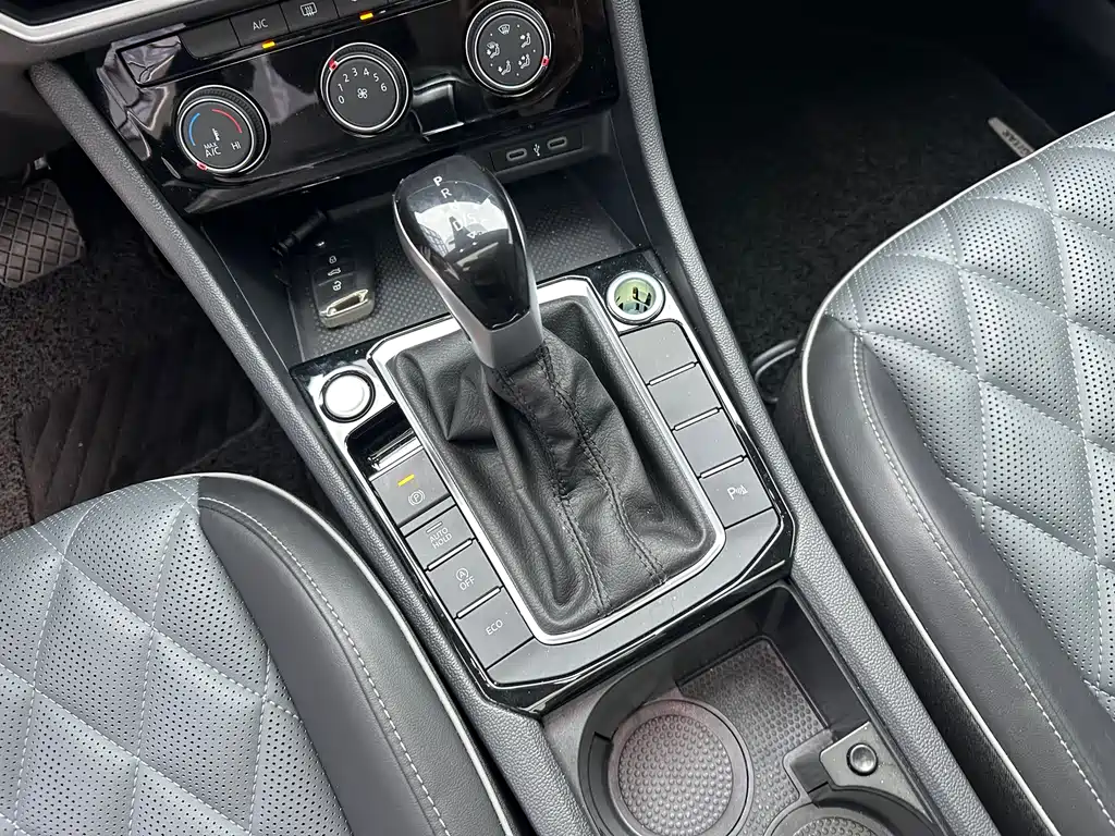 Volkswagen Volkswagen Sagitar 2024 300TSI DSG Beyond Edition 2025 - thumbnail 14