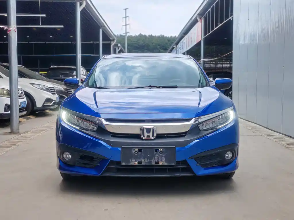 Honda Honda Civic 2016 220TURBO CVT Prestige Edition 2017 - thumbnail 2