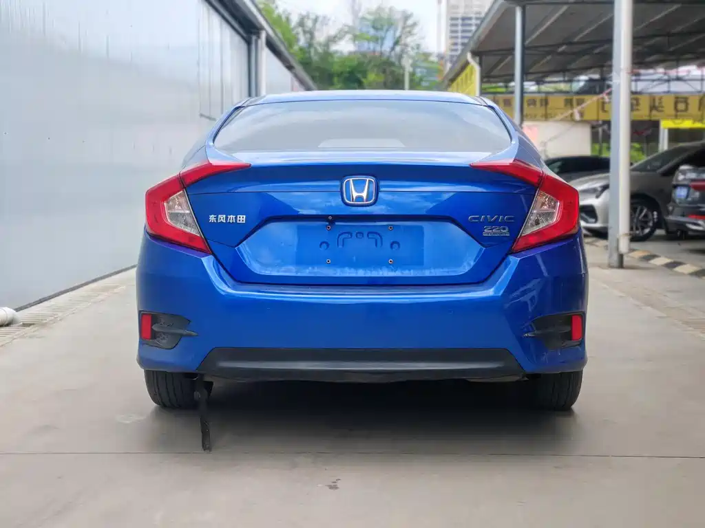 Honda Honda Civic 2016 220TURBO CVT Prestige Edition 2017 - thumbnail 4