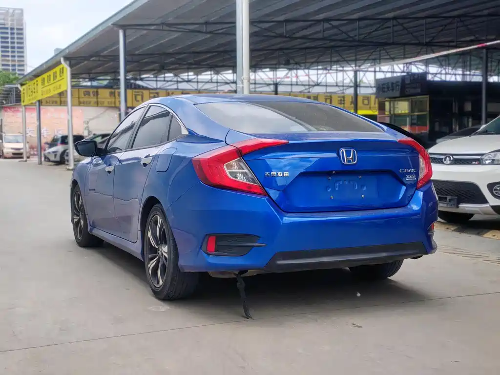 Honda Honda Civic 2016 220TURBO CVT Prestige Edition 2017 - thumbnail 6