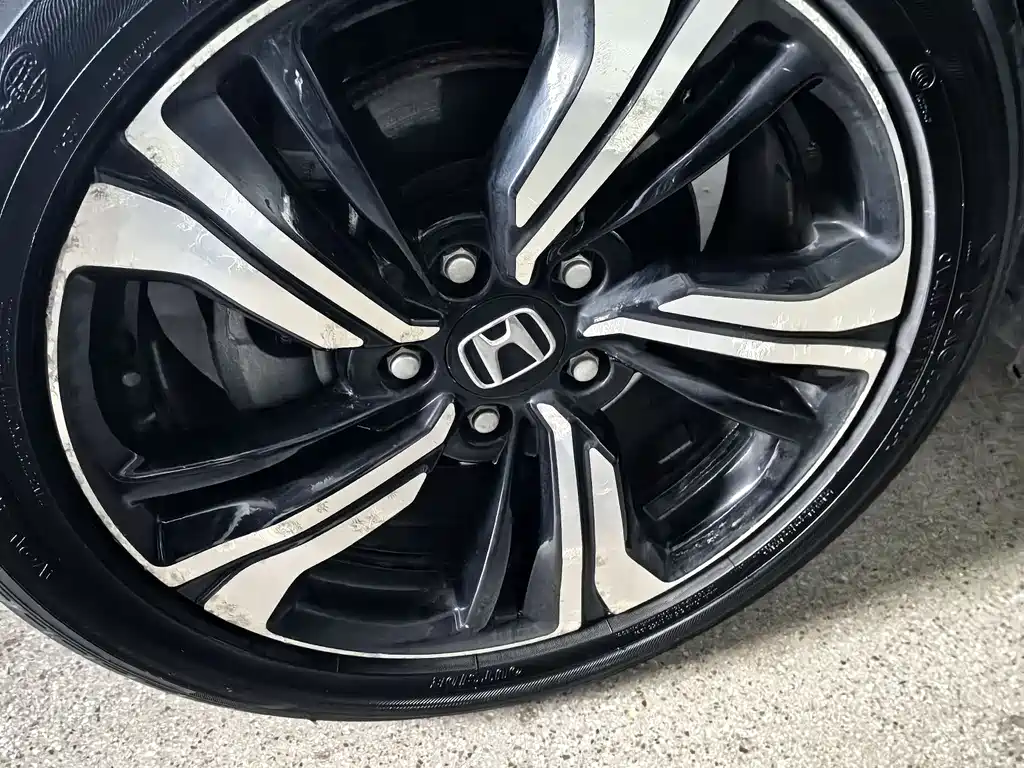 Honda Honda Civic 2016 220TURBO CVT Prestige Edition 2017 - thumbnail 11