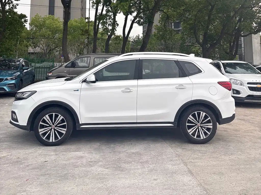 Roewe Roewe RX5 2019 20T FWD Automatic 4G Connected Platinum Edition 2019 - thumbnail 3