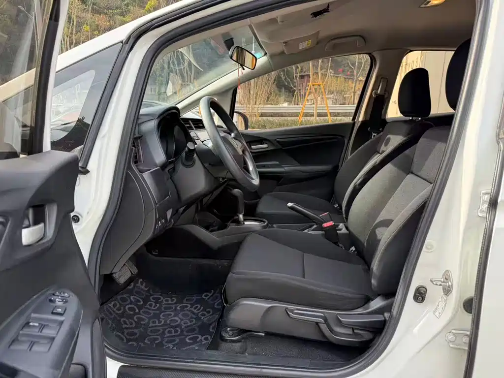 Honda Honda Fit 2020 1.5L CVT Comfort Edition 2020 - thumbnail 4