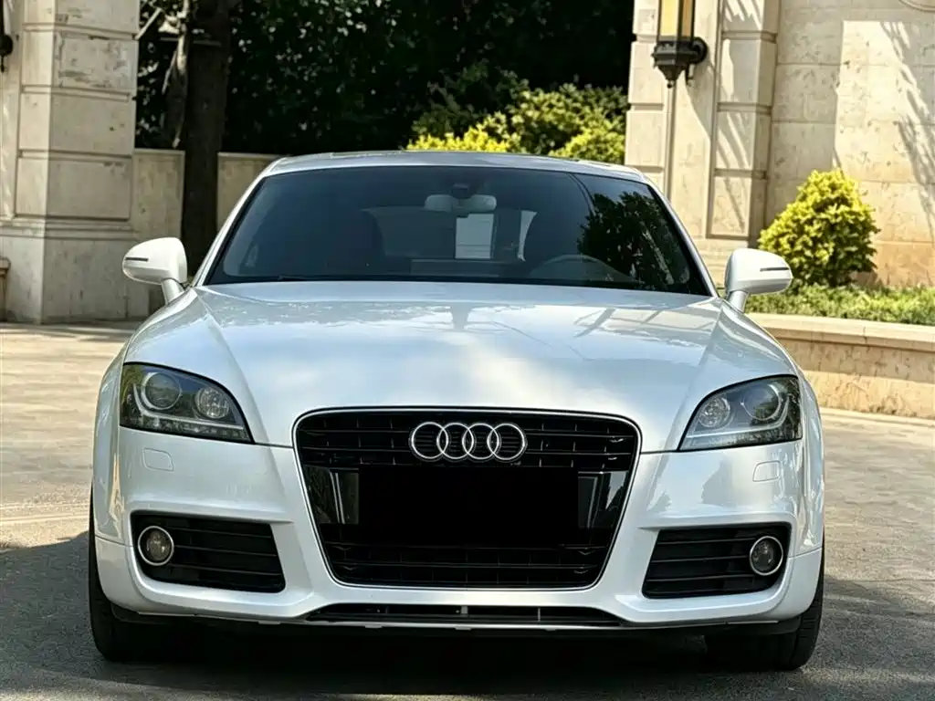 Audi Audi TT 2011 TT Coupe 2.0 TFSI 2011 - thumbnail 2
