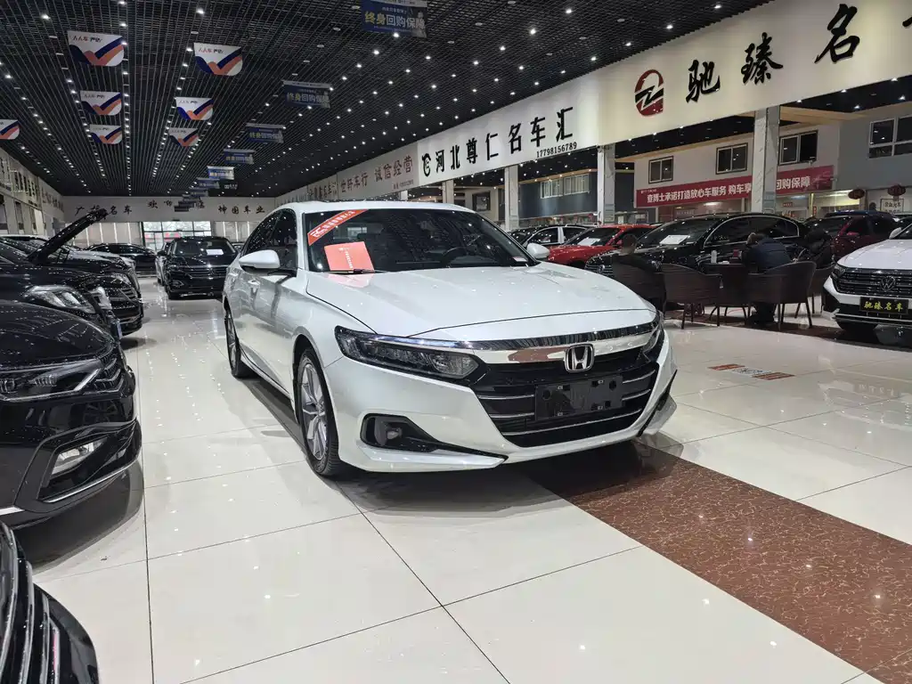 Honda Accord 2022 260TURBO Luxury Edition 2023 - thumbnail 3