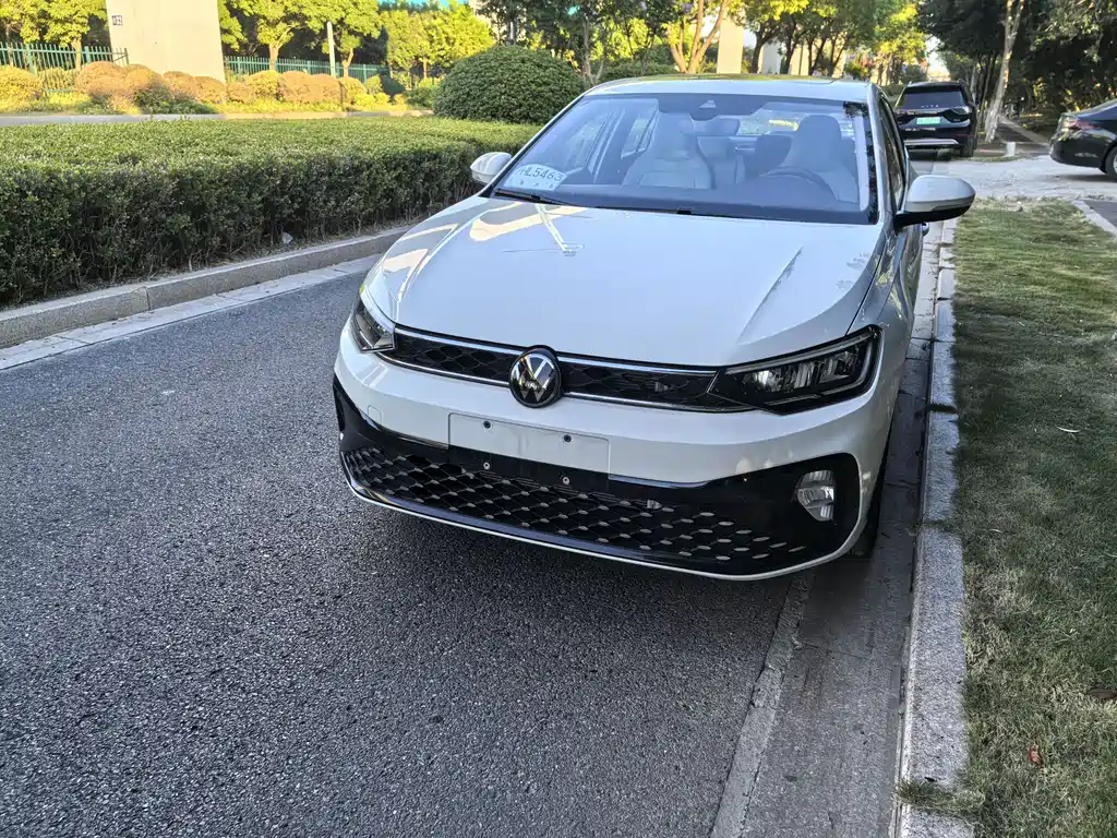 Volkswagen Volkswagen Lavida 2025 New Sharp 1.5L Outstanding Wish Edition 2025