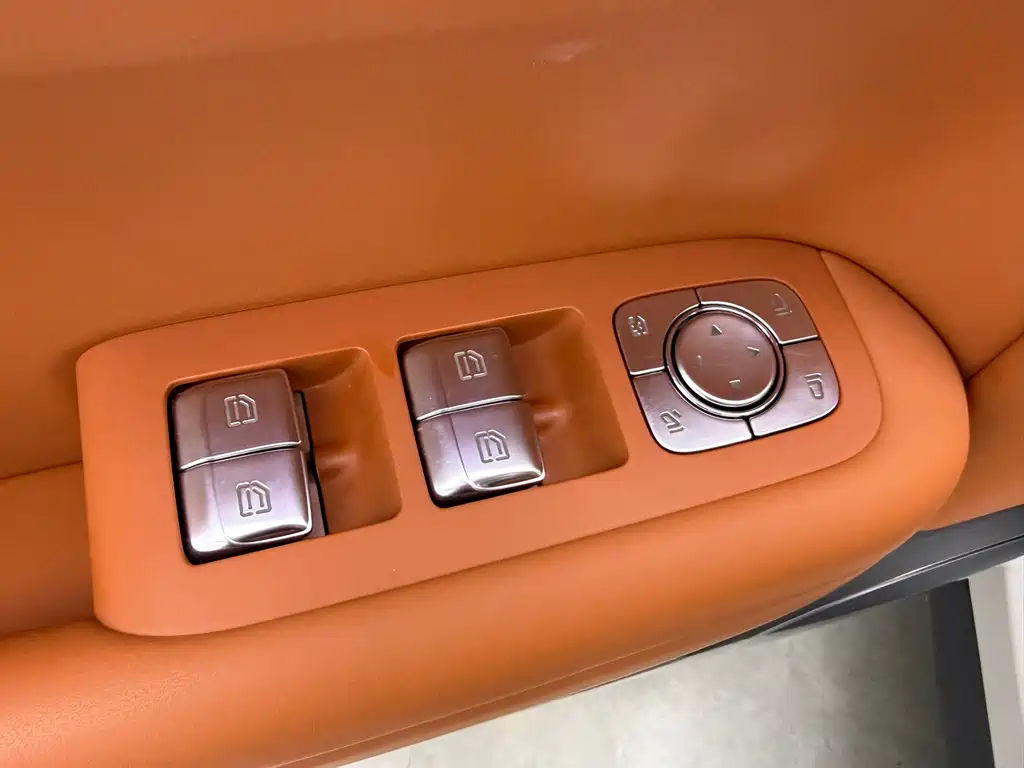 Li Auto Li Auto L6 2024 Pro 2025 - thumbnail 18