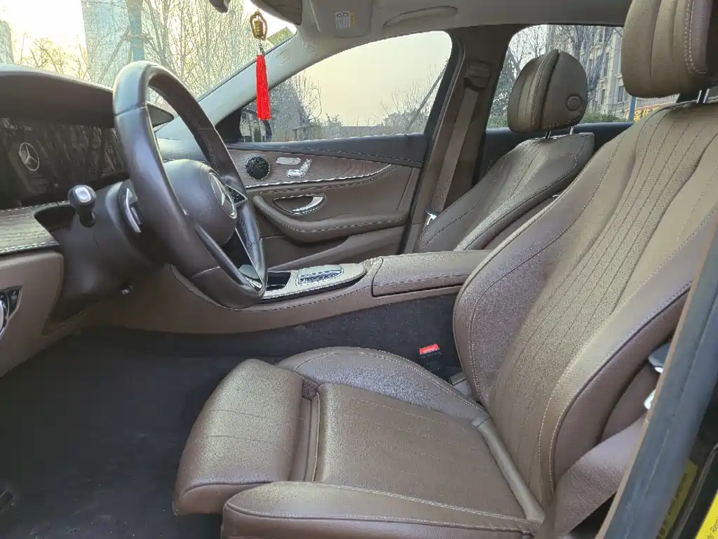 Mercedes-Benz Mercedes-Benz E-Class 2022 E 300 L Fashion Edition 2022 - thumbnail 4