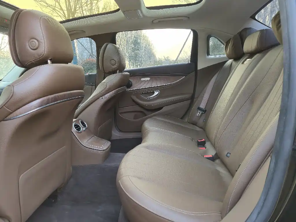 Mercedes-Benz Mercedes-Benz E-Class 2022 E 300 L Fashion Edition 2022 - thumbnail 6