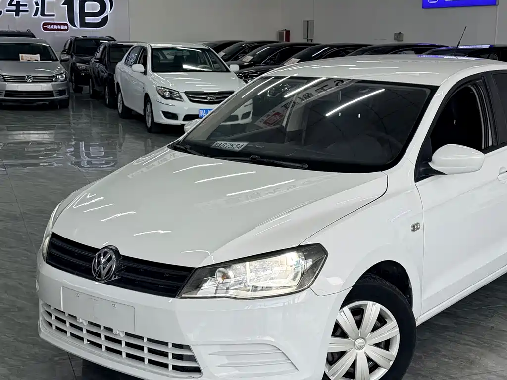 Volkswagen Jetta 2015 Zhihui Edition 1.4L Manual Fashion Type 2015 - thumbnail 2