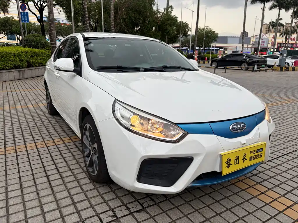 JAC Group JAC iEVA50 2019 Luxury Intelligent Edition 2019 - thumbnail 3