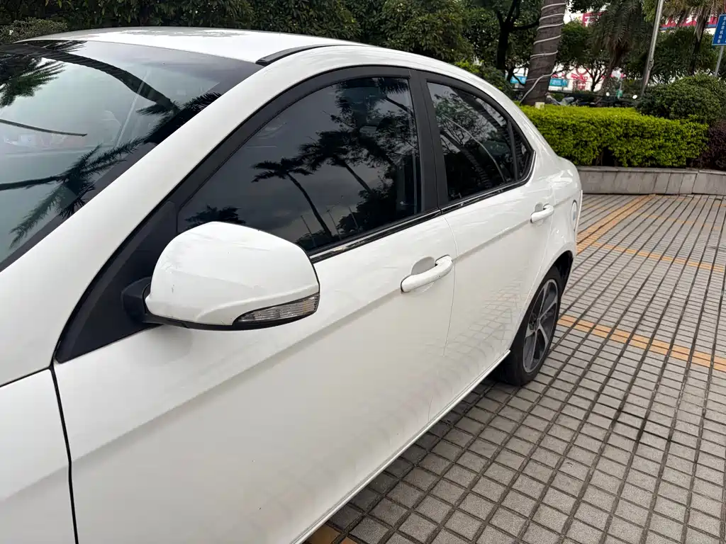 JAC Group JAC iEVA50 2019 Luxury Intelligent Edition 2019 - thumbnail 7