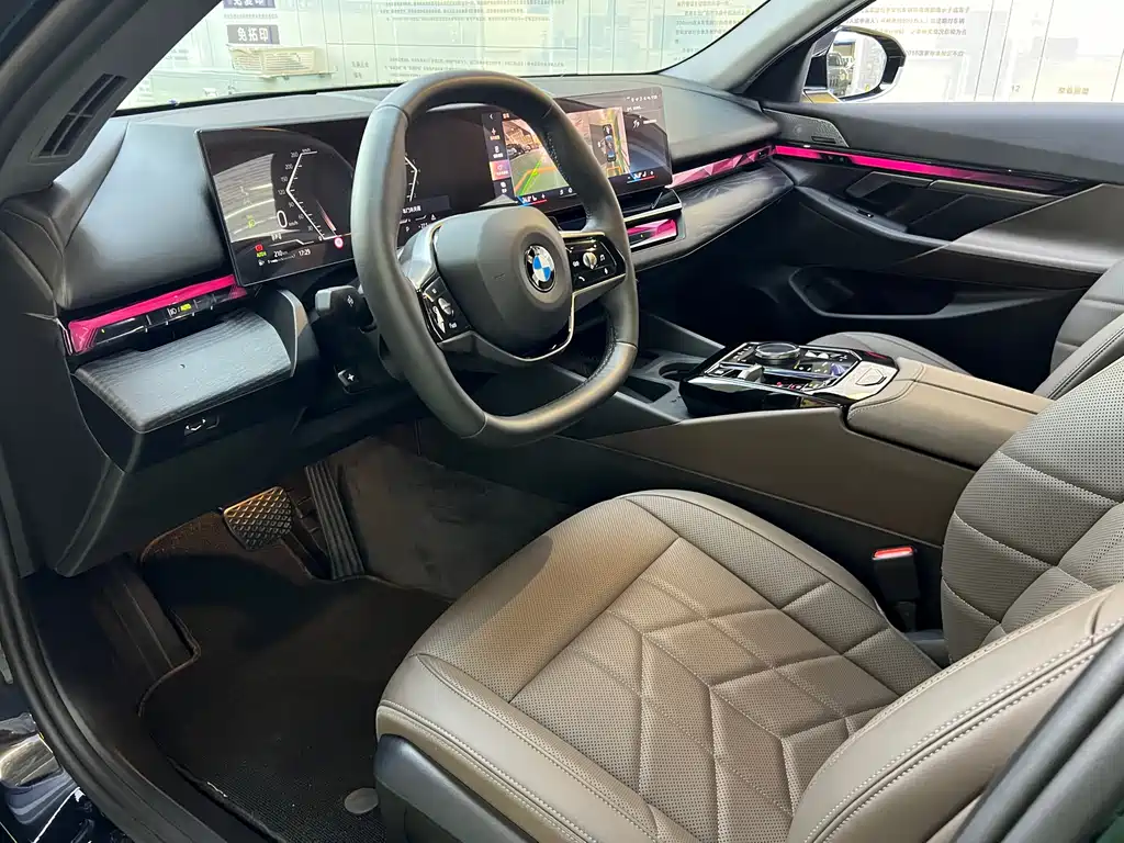 BMW BMW 5 Series 2024 530Li Leading Edition Luxury Package 2024 - thumbnail 12