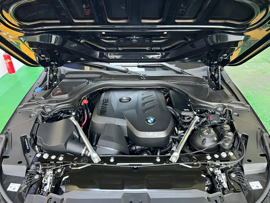 BMW BMW 5 Series 2024 530Li Leading Edition Luxury Package 2024 - thumbnail 21