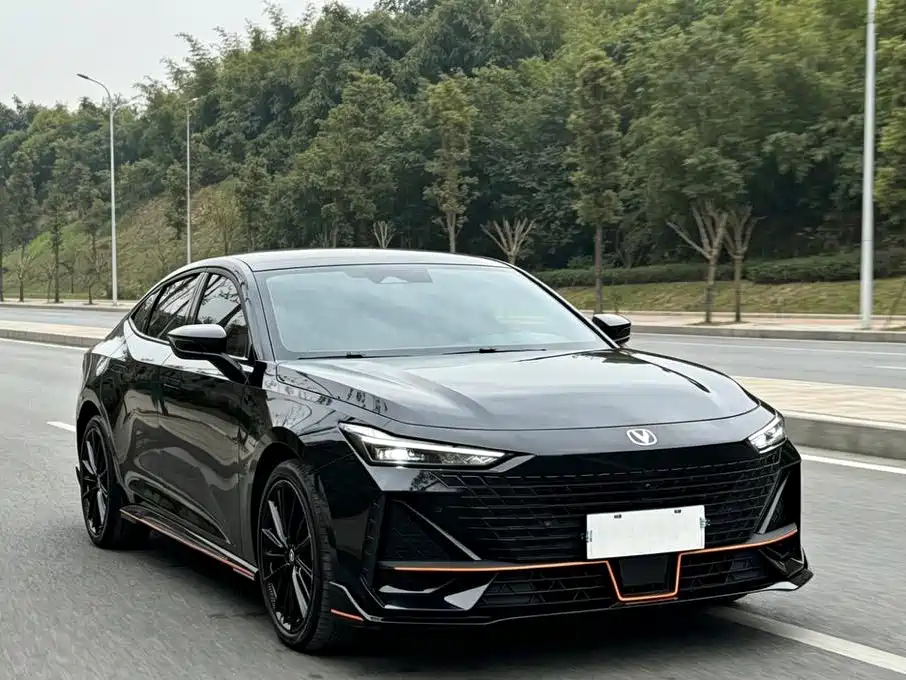 Changan Changan UNI-V 2023 1.5T Sport Edition 2023 - thumbnail 6