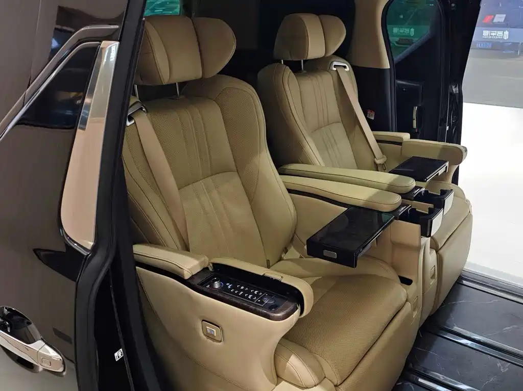 Toyota Alphard 2021 Hybrid 2.5L Noble Edition 2023 - thumbnail 7