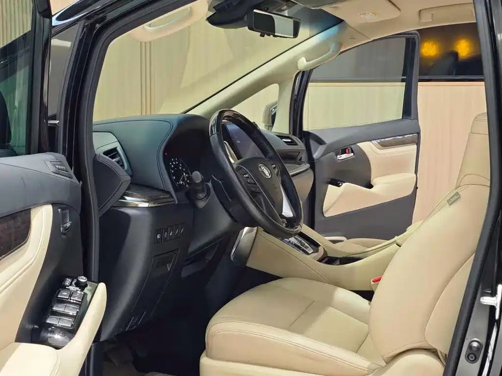 Toyota Alphard 2021 Hybrid 2.5L Noble Edition 2023 - thumbnail 9