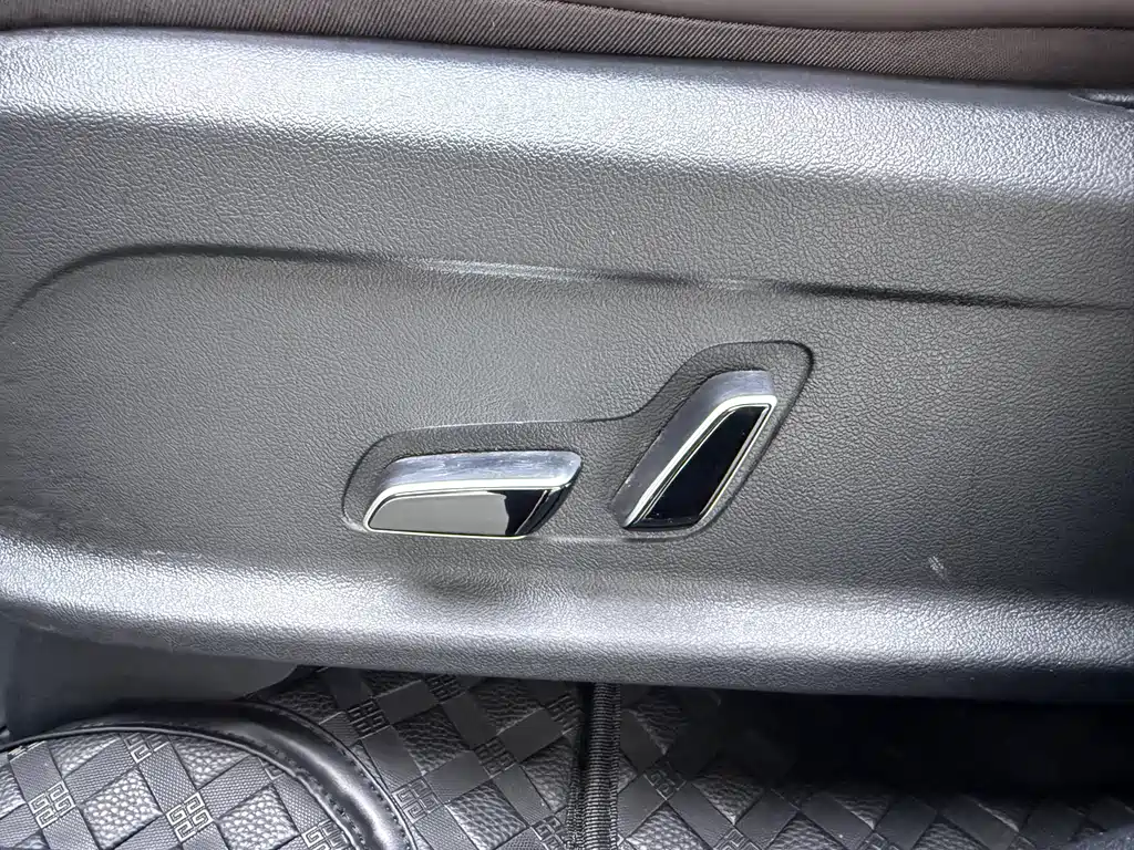 BYD BYD Song PLUS EV 2025 Intelligent Driving Edition 520km Luxury 2025 - thumbnail 17