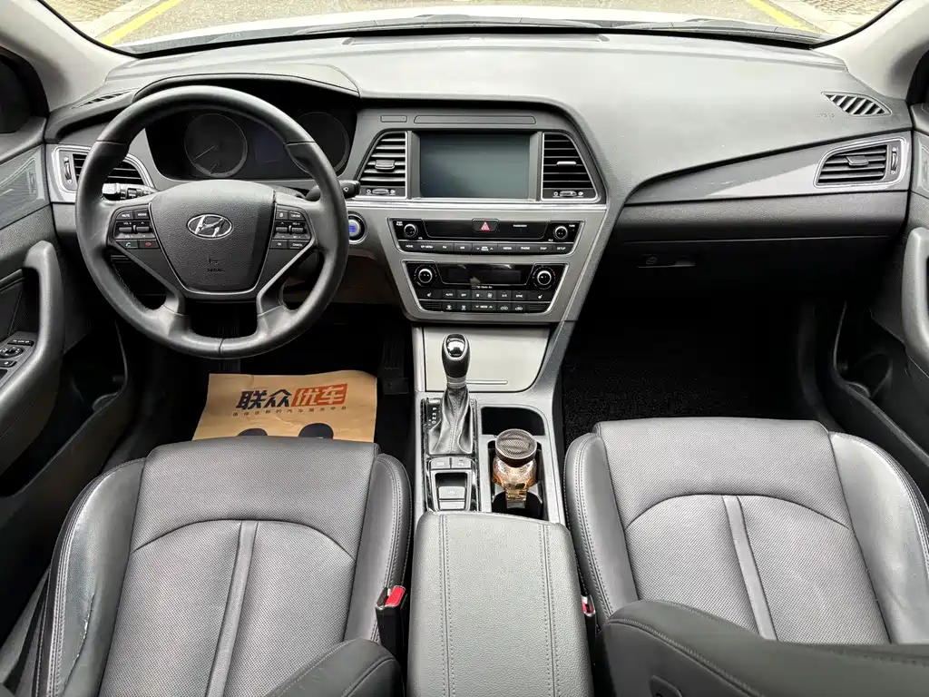 Hyundai 2017 Hyundai Sonata 2.4L DLX 2017 - thumbnail 12