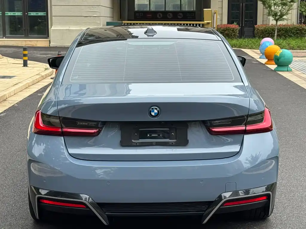 BMW BMW i3 2024 eDrive 35 L 2024 - thumbnail 8