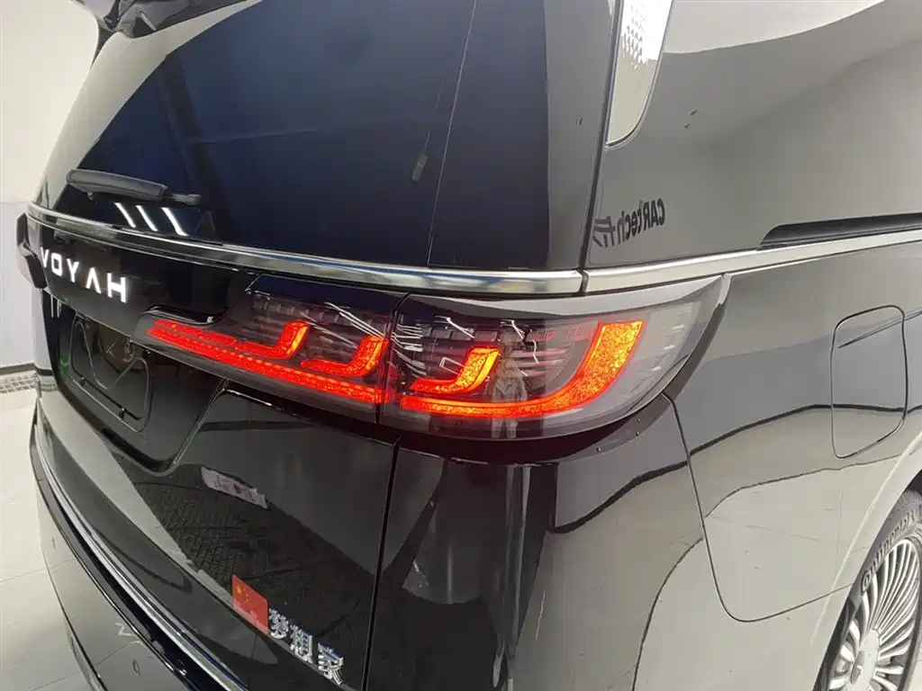 Voyah Voyah Dreamer 2025 PHEV AWD Noble Kunpeng Edition 2025 - thumbnail 10