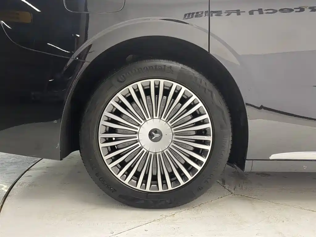 Voyah Voyah Dreamer 2025 PHEV AWD Noble Kunpeng Edition 2025 - thumbnail 11