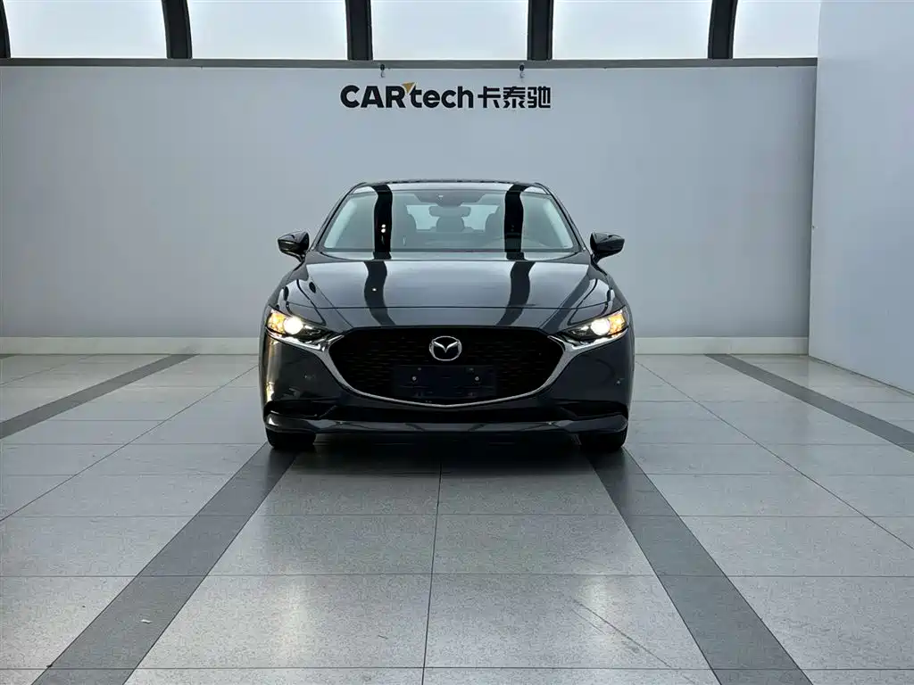 Mazda Mazda 3 Axela 2021 2.0L Automatic Zhixuan Edition 2022 - thumbnail 2
